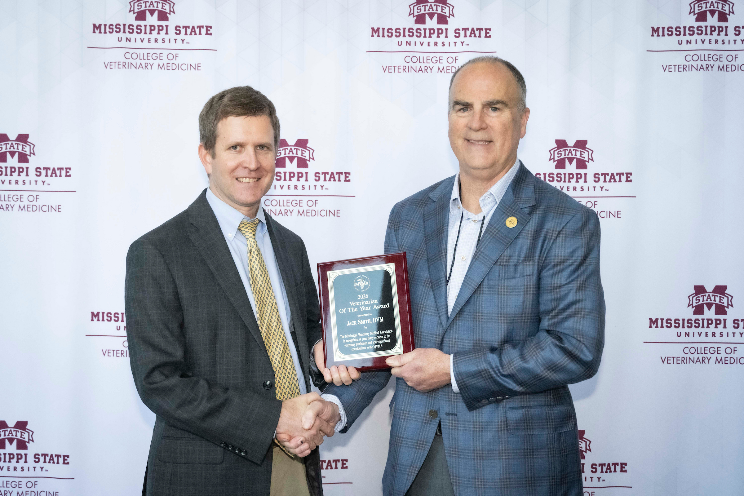 Dr. Jack Smith Accepts Vet of the Year Award